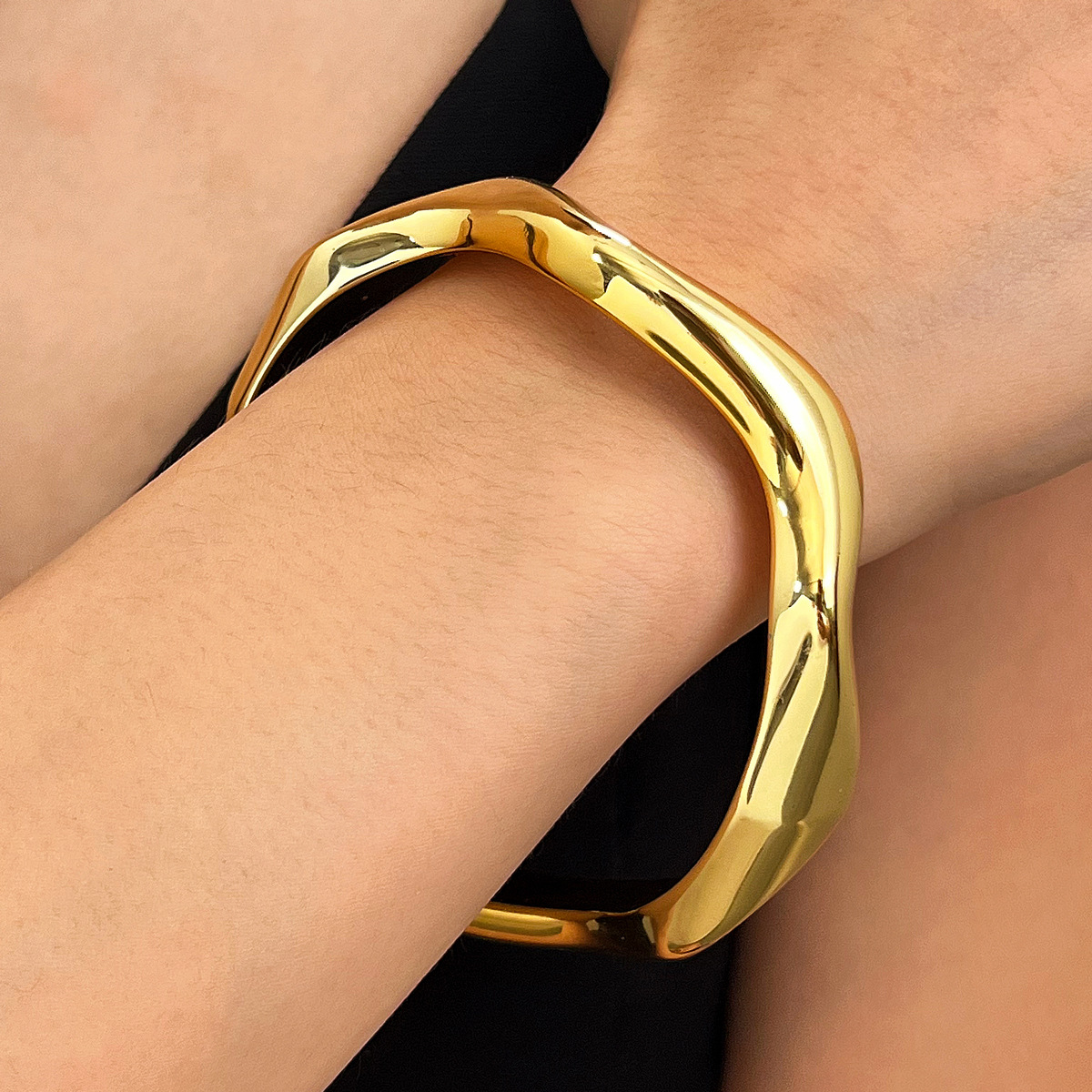 https://cf.cjdropshipping.com/quick/product/a0333bf7-8957-420e-97ce-7e962ec846d6.jpg