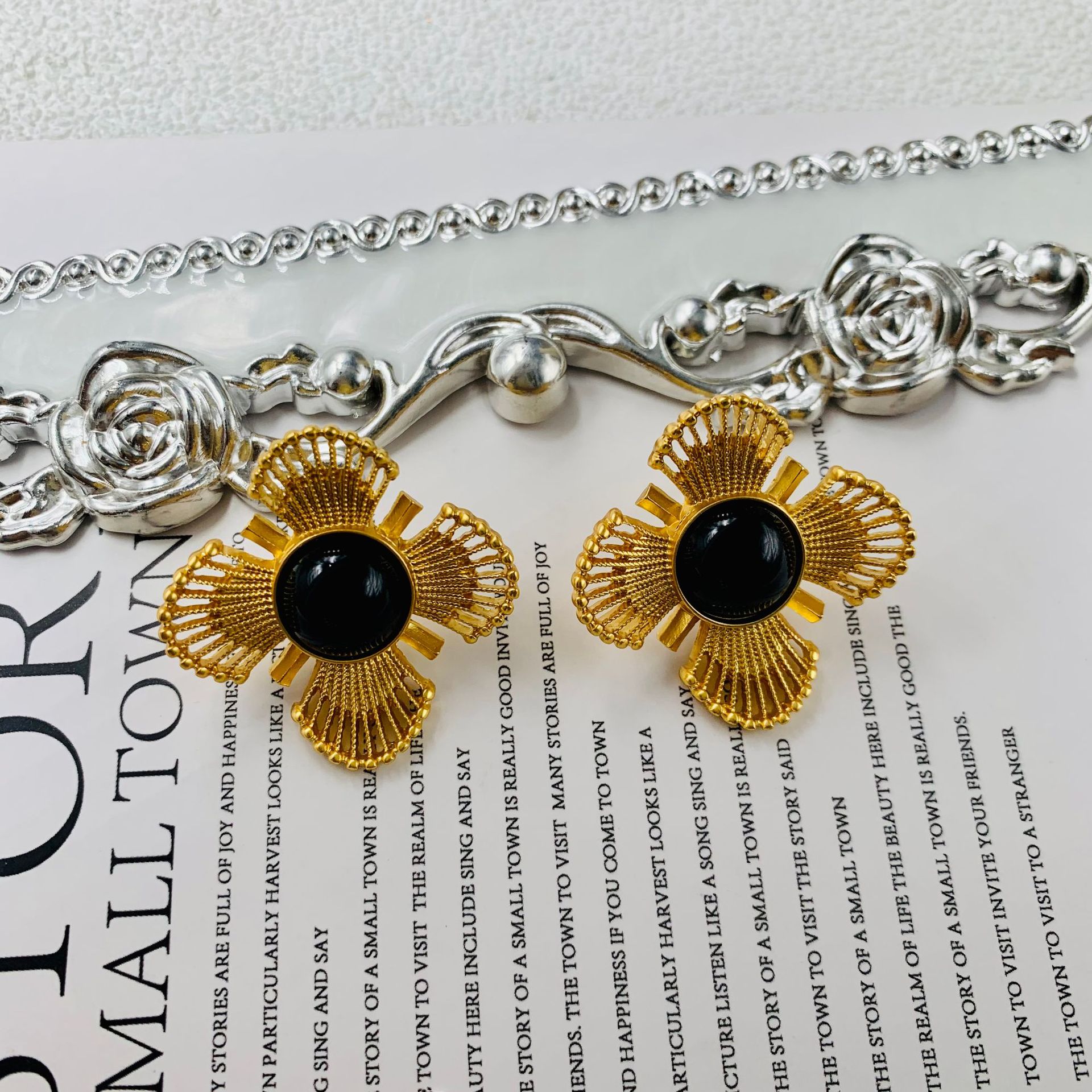 Three-dimensional Carved Monet Marking Glass Electroplated Real Gold Earrings