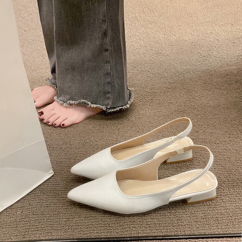 Pointed-Toe Chunky Heel Shoes, picture 2 of 6