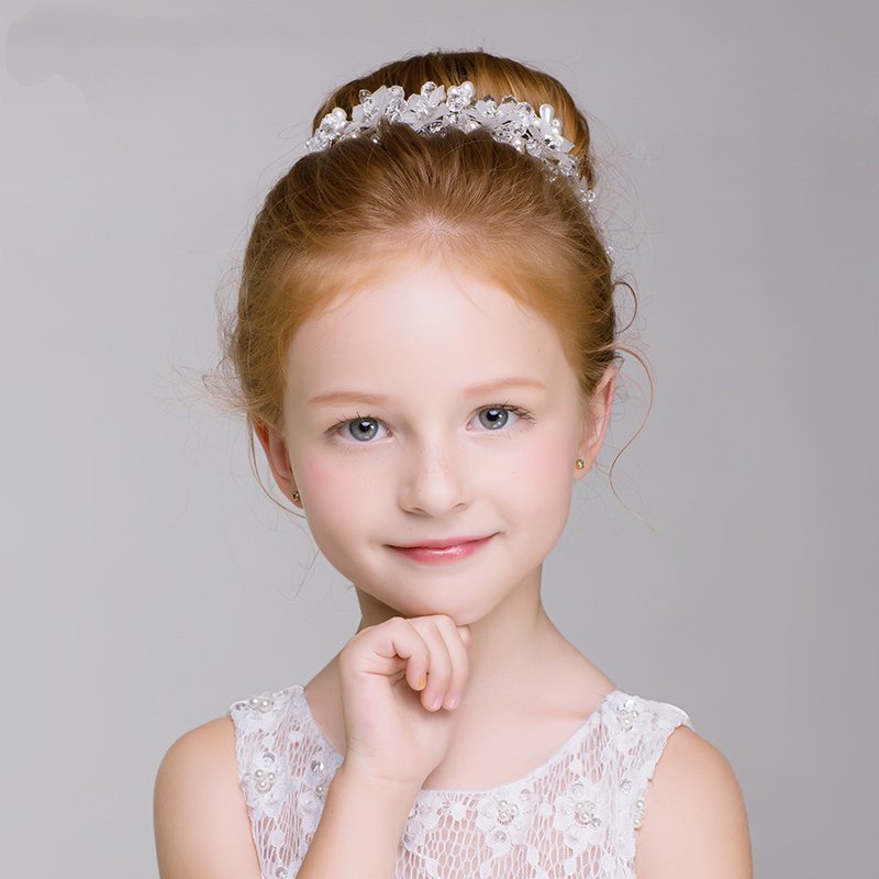 White Pearl Bun Garland