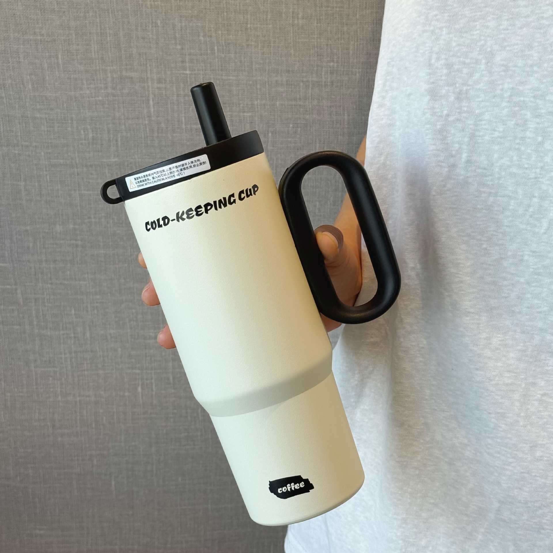 Portable Handle-equipped Cold-water Cup For The Car