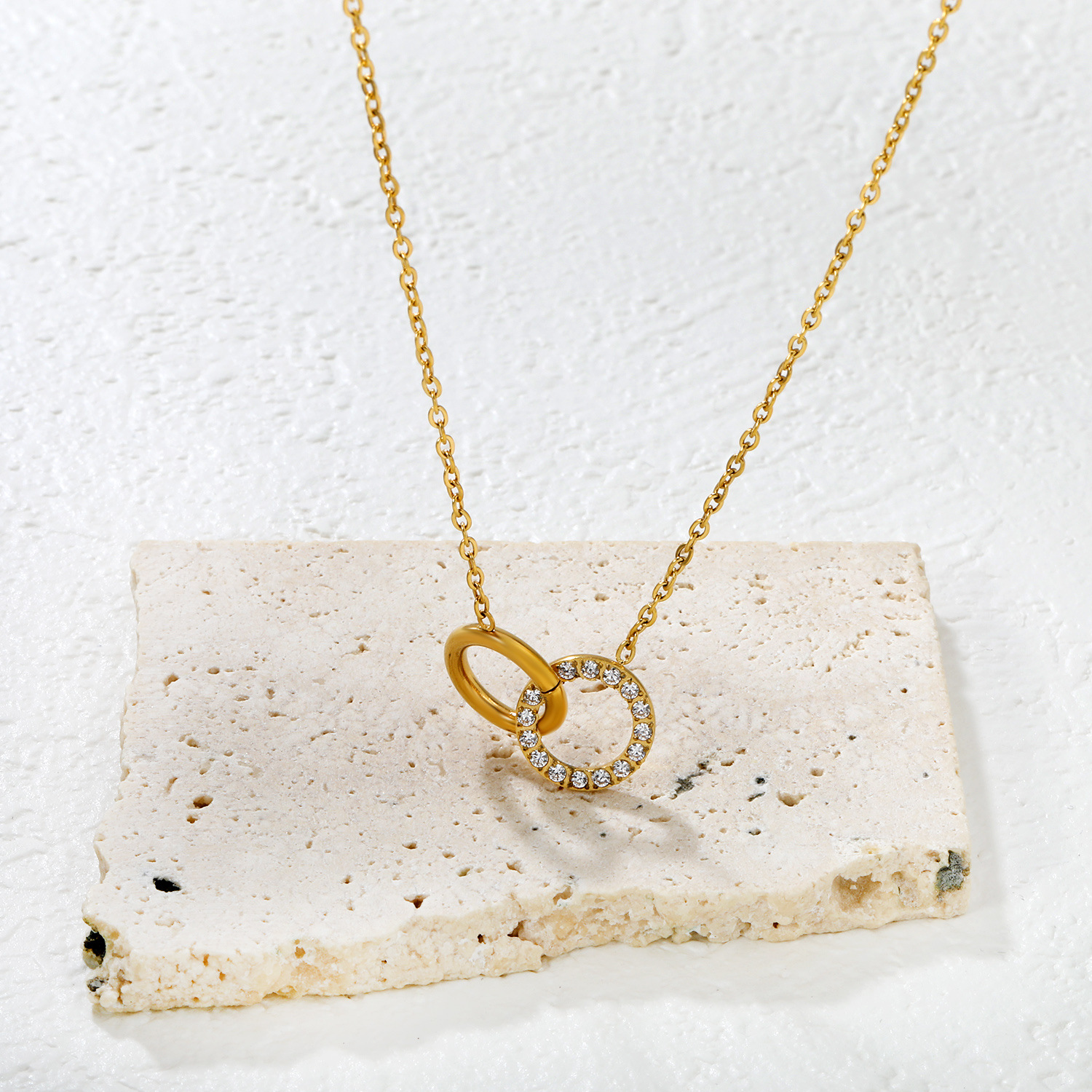 Niche Stainless Steel Round Pendant Choker Necklace