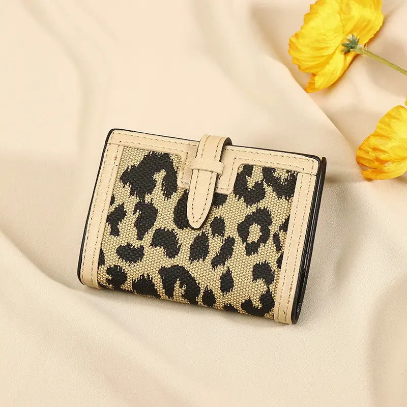 Women's Wallet Short New Leopard Print Pull-belt Multi-functional Large Capacity Tri-fold Retro Multiple Card Slots Clutch Card Holder