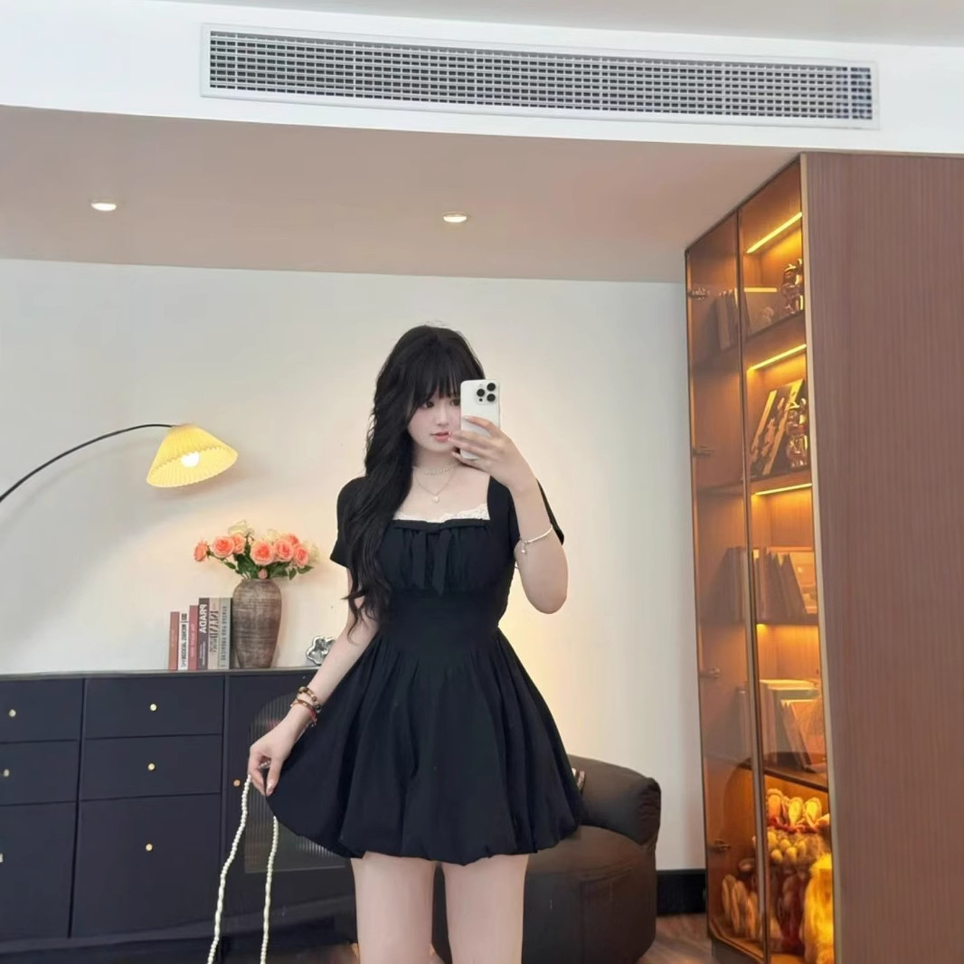 Plus-size French-style Vintage Square-neck Dress With A Bow