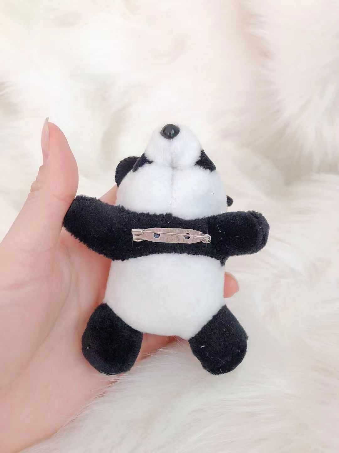 Title 3, Baby panda Brooch