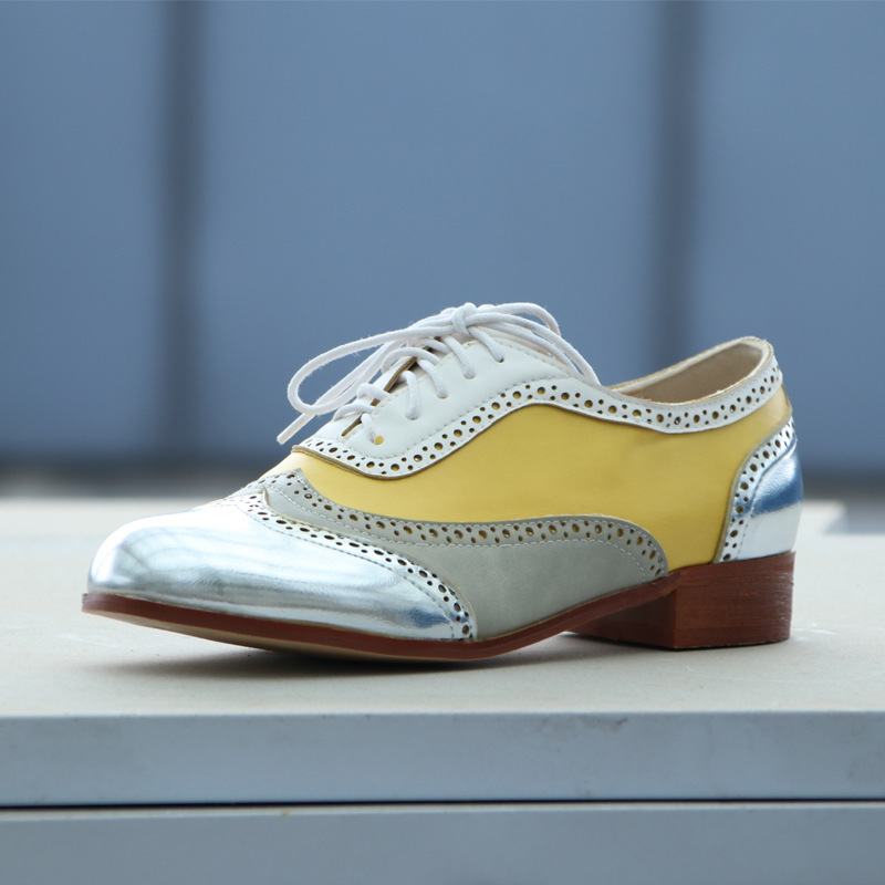 Womens Fashionable Low-block-heeled Pumps With A Round Toe And Front Lacing