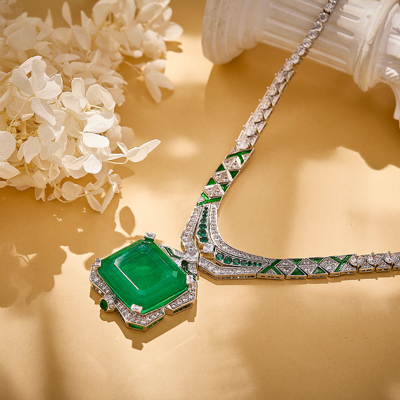 Heavy Textured Gold-Plated Square Sugar Pendant Necklace With Emerald For Women