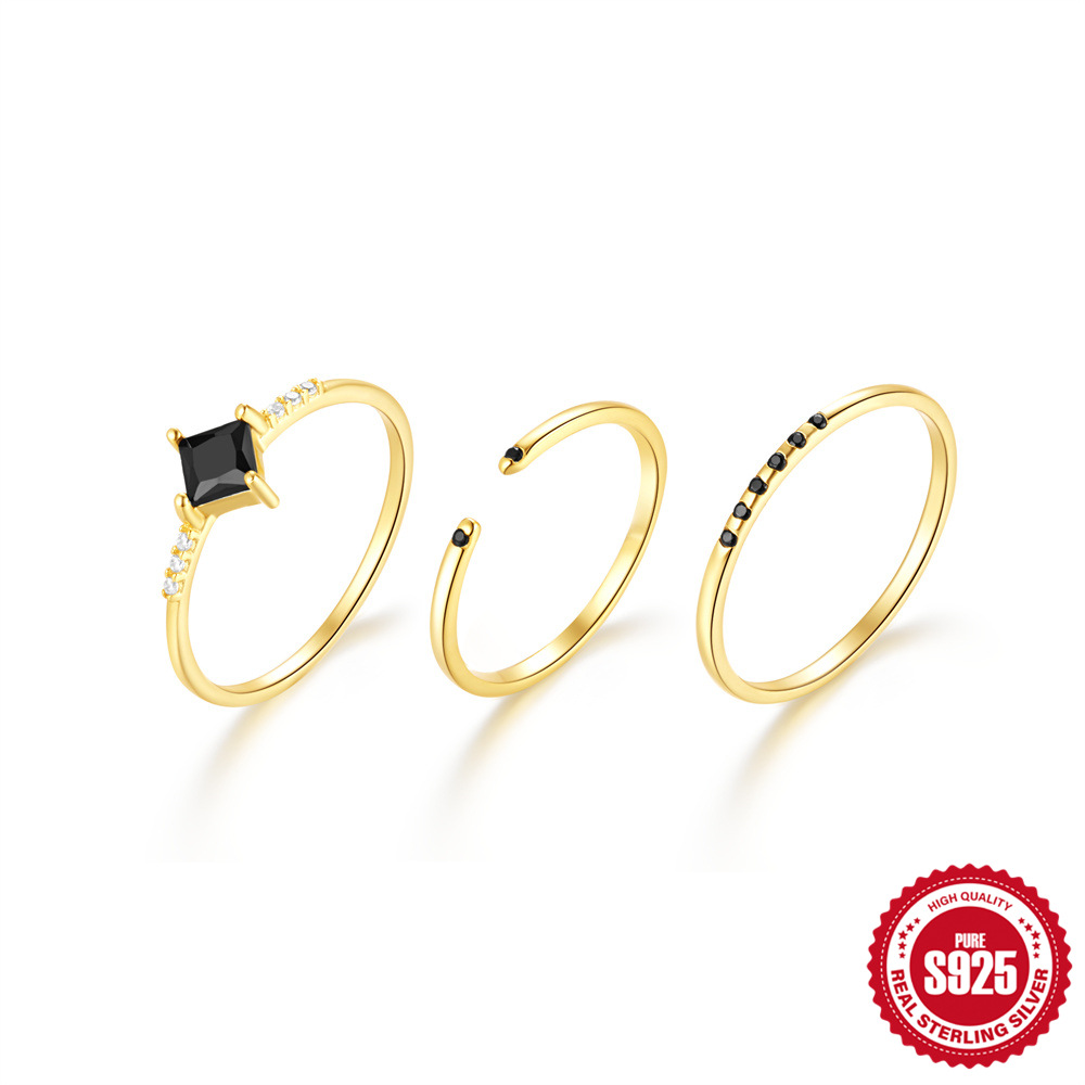 مجموعة أساور وخواتم بسيطة لأناقة المرأة