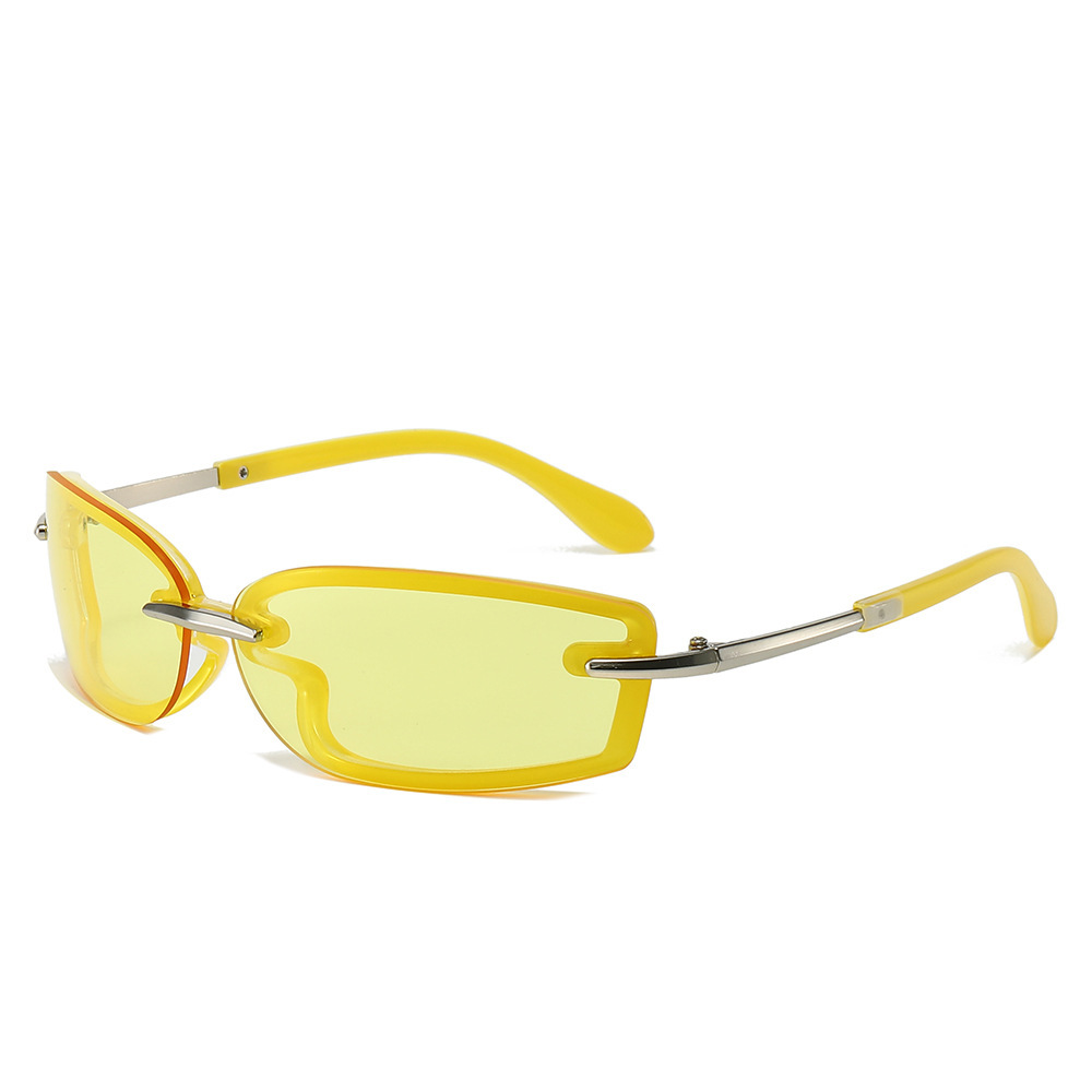 Square Candy-colored UV-protective Influencer Sunglasses In An Instagram-style Design