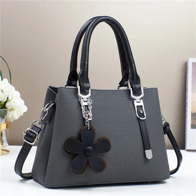 Personalized Western Style Large Capacity Exquisite Accessories Shoulder Messenger Bag Black - Shop at LoveMi