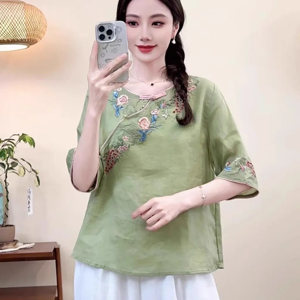 Women's Embroidered Button Cotton-Linen Short-Sleeve ShirtThree-Quarter Sleeve Top - Green
