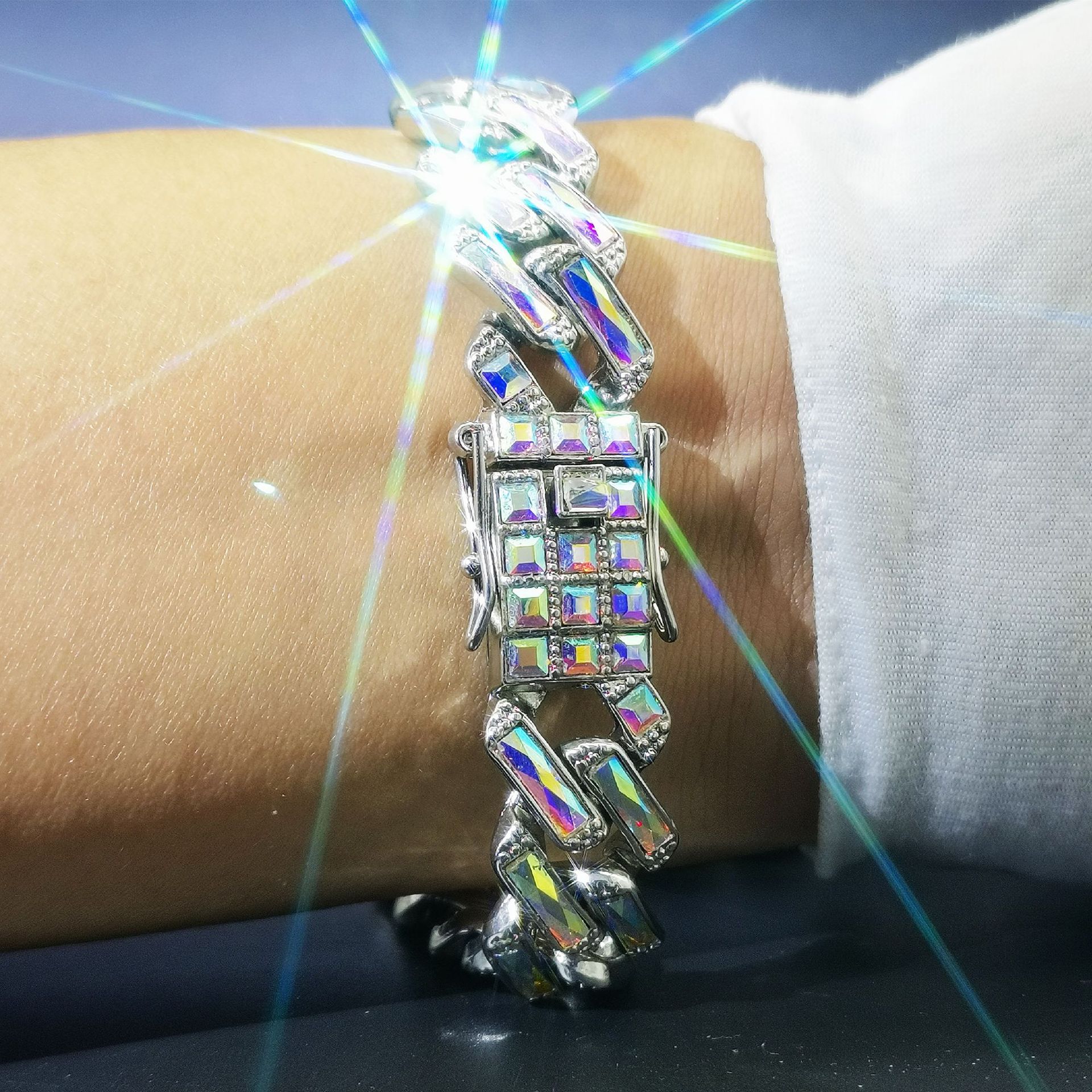 https://cf.cjdropshipping.com/quick/product/a21cab12-3888-4b2f-924d-ce3159b48680.jpg