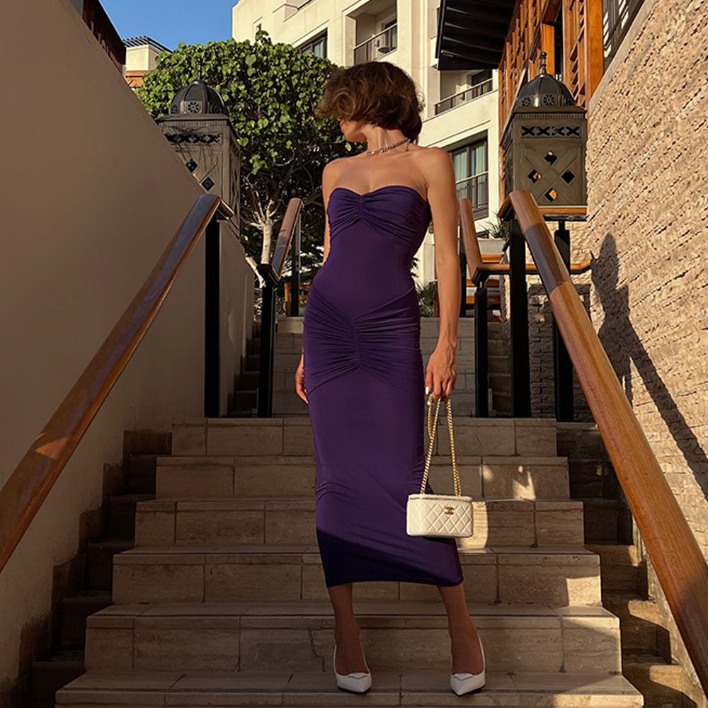 European And American Sexy Tight Strapless Backless Pleated Solid Color Dress