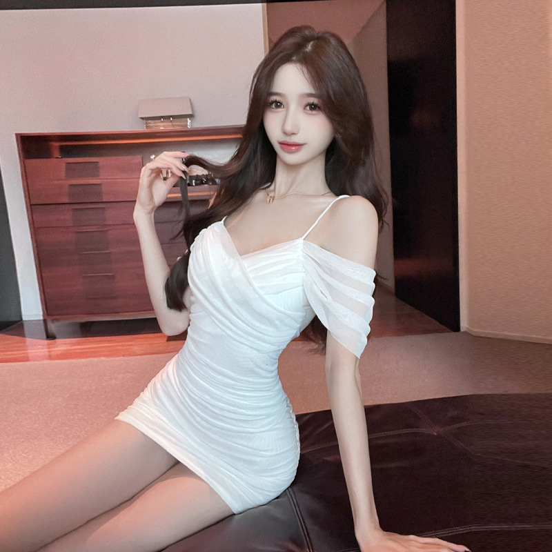 Sexy Drop-shoulder Sleeve Sling Sheath Shoulder-baring Bottoming Dress