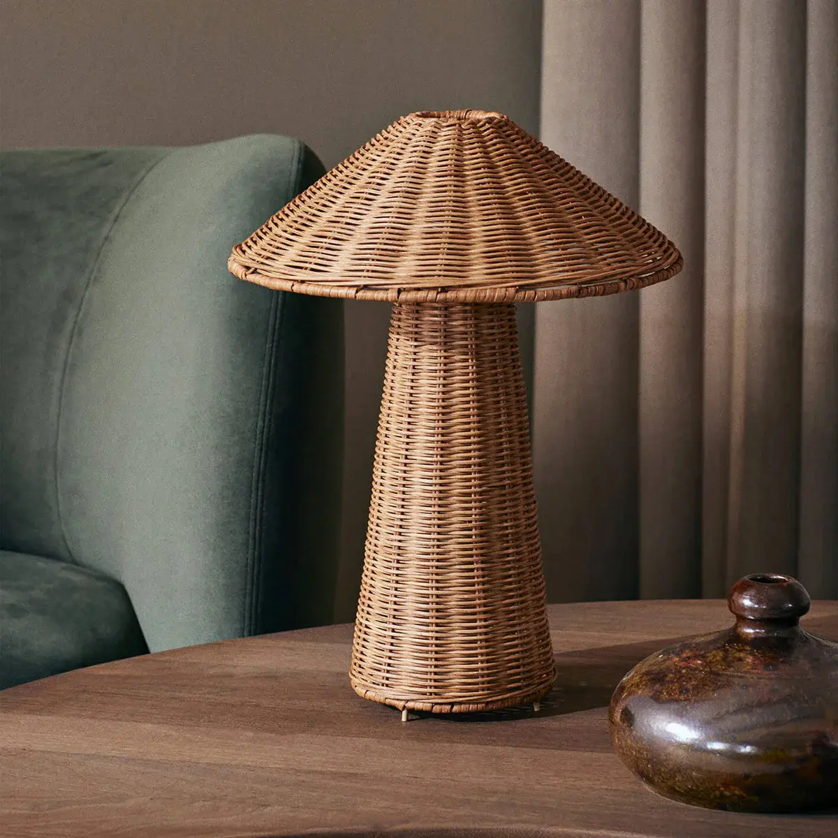 Vintage Rattan Handmade Mushroom Shape Table Lamp