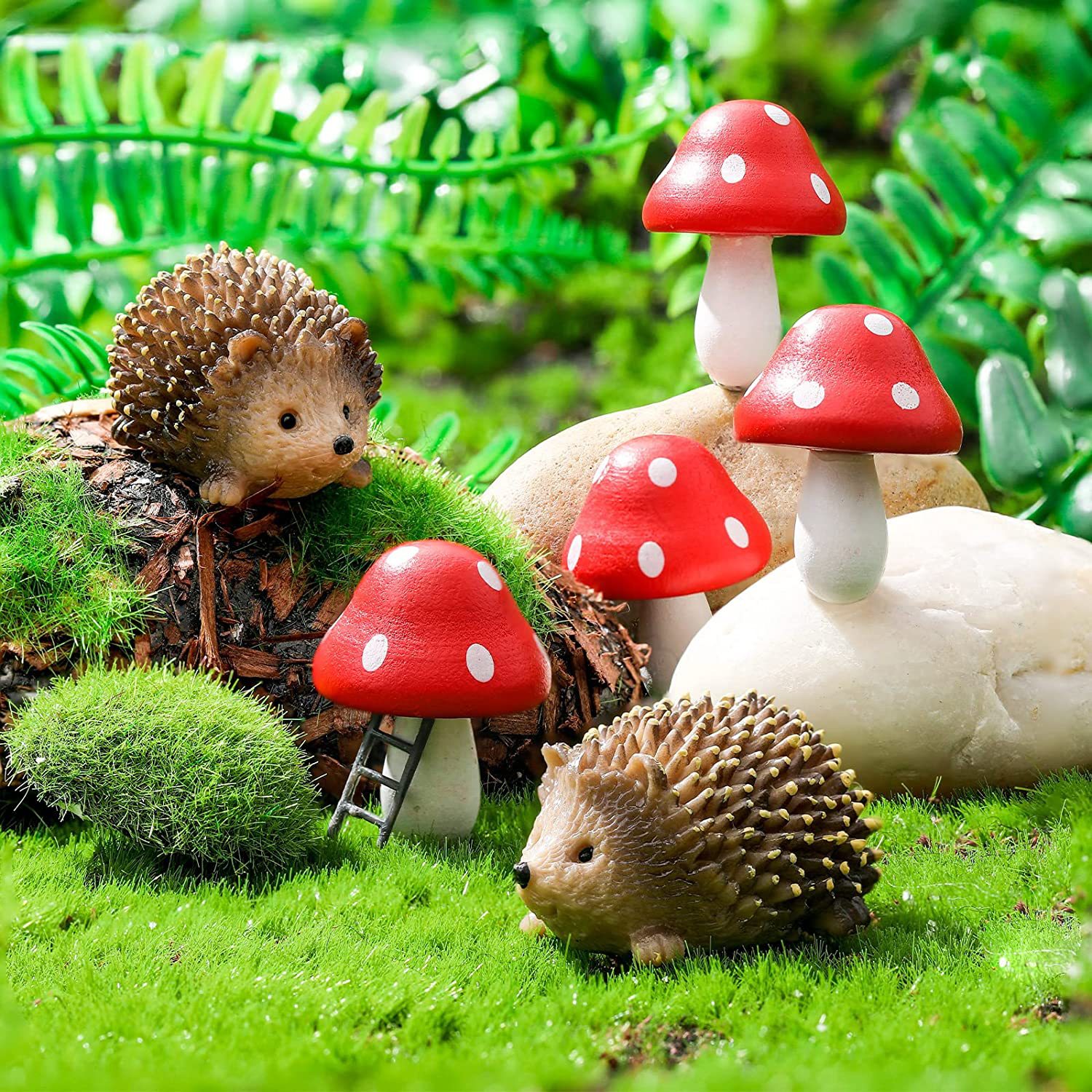 Resin Hedgehog And Wood Mushroom Garden Accessories Micro Landscape