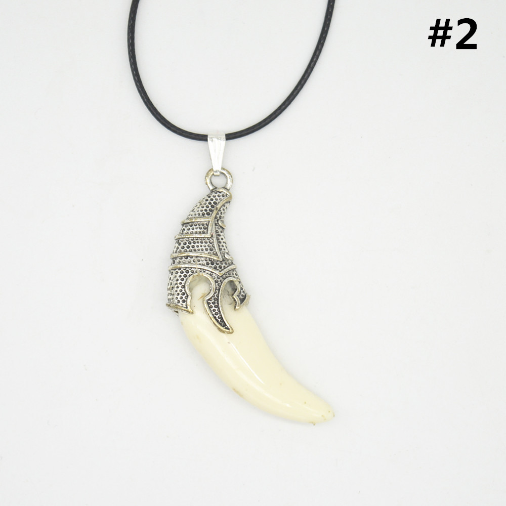 Men's Overbearing Punk Style Simple Imitation Dog Tooth Resin