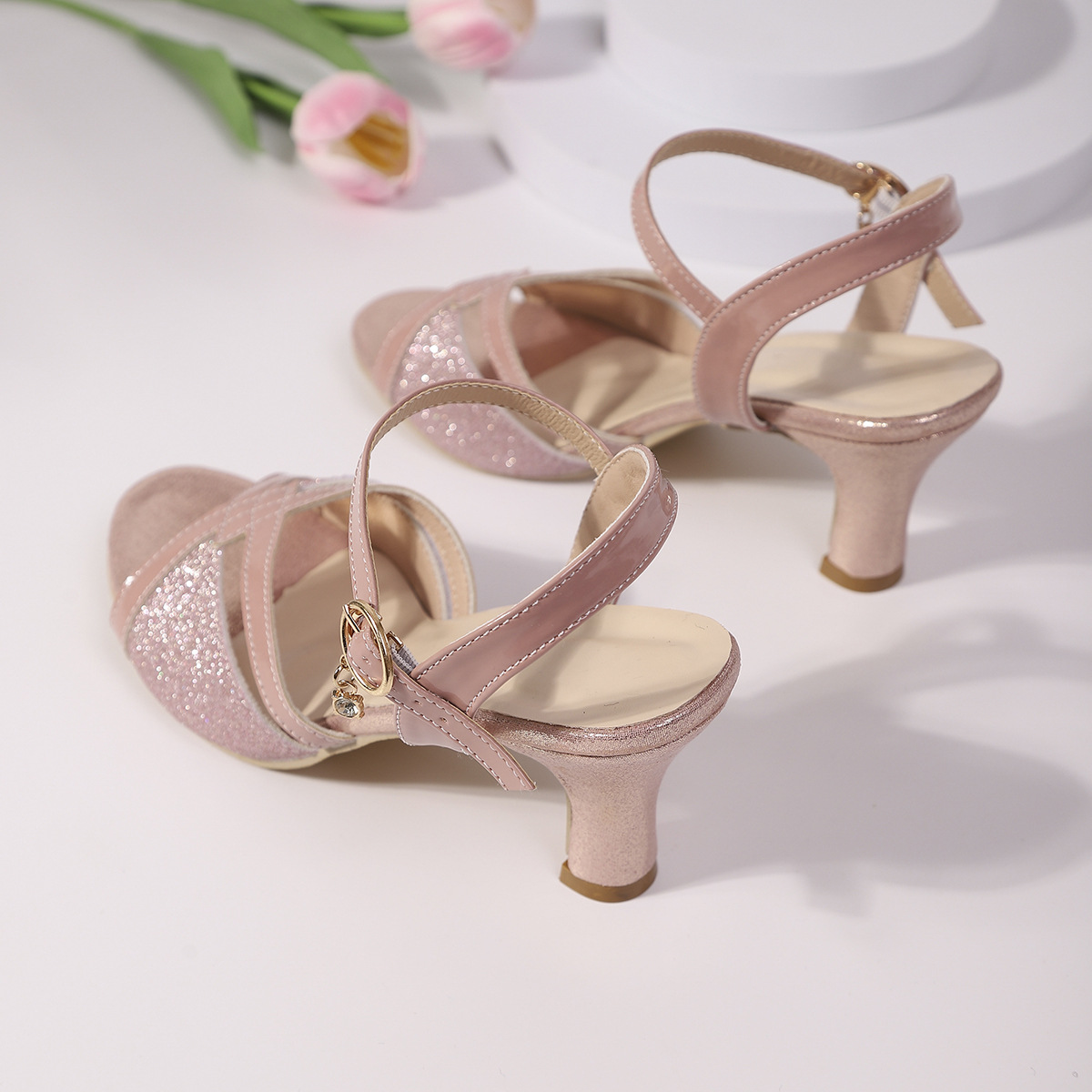 Buy Women's Clothing Online | Buy Trending Dresses for Women