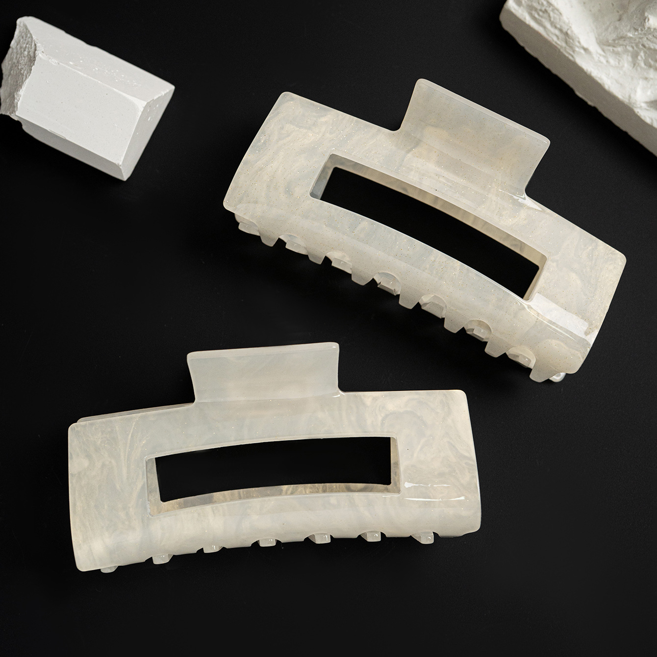 Colorful Light Swept Claw Clip Large 10cm