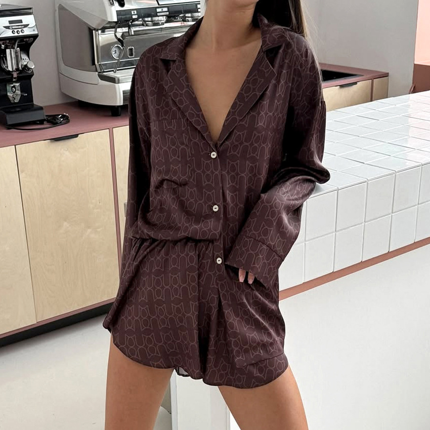 Stylish Minimalist Casual And Comfortable Womens Suit