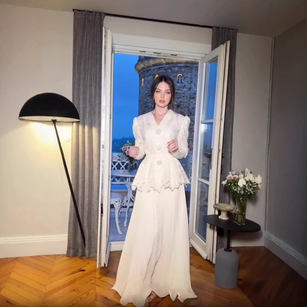 New European And American-style Lace High-end, Elegant Pleated Skirt For Sophisticated Women