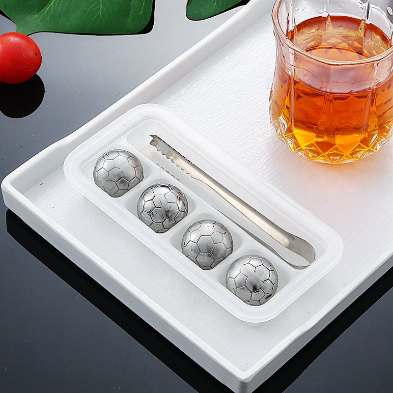 4 Capsules With Ice Clip