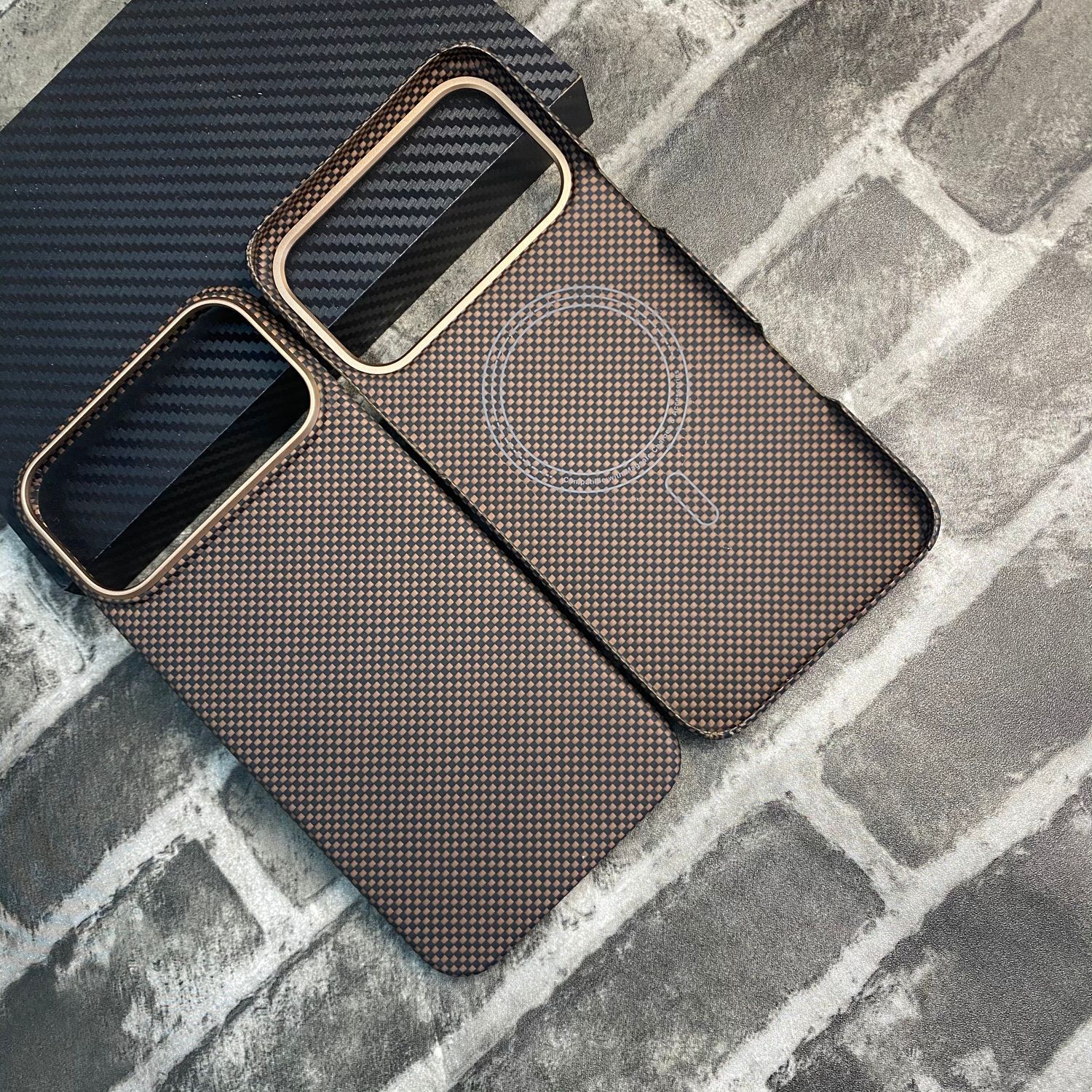 Magnetic-compatible Kevlar Phone Case Carbon-fiber Protective Cover