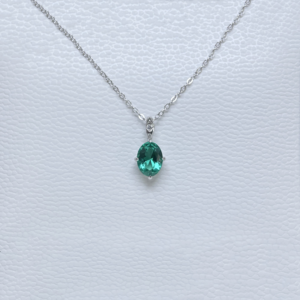 Silver Mint Green Egg Shaped Colored Diamond Clavicle Necklace For Women