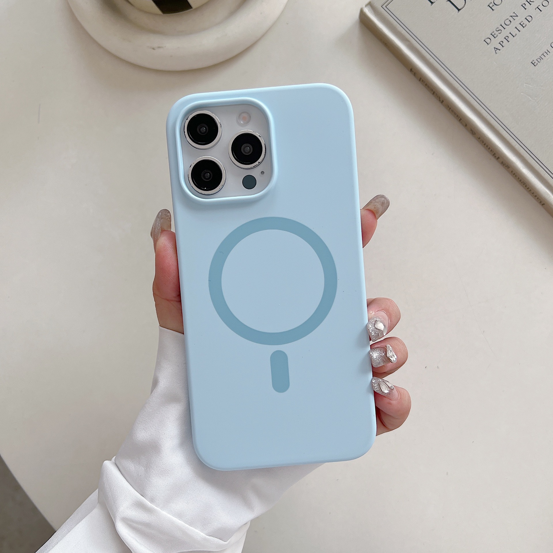 Solid Color Liquid Silicone Large Hole Magnetic Phone Case - Image 6