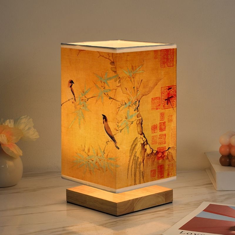 Retro Minimalist Vintage-style Bedside Lamp For Bedroom And Study Exuding An Elegant Aura