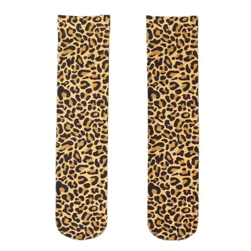 Leopard-print Horse Oil Socks With A Mid-calf Length And A Printed Design