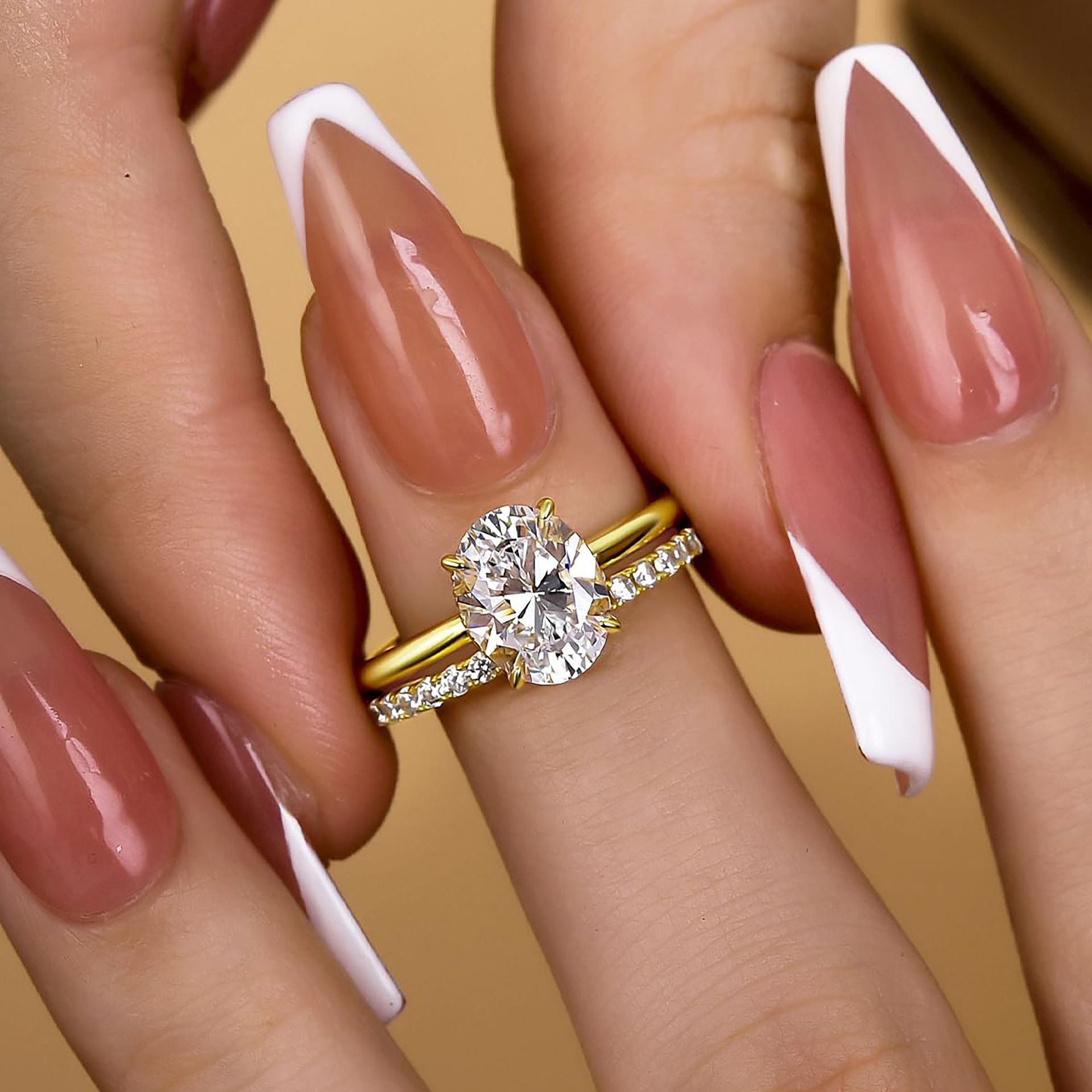 Oval Zircon Ring Set