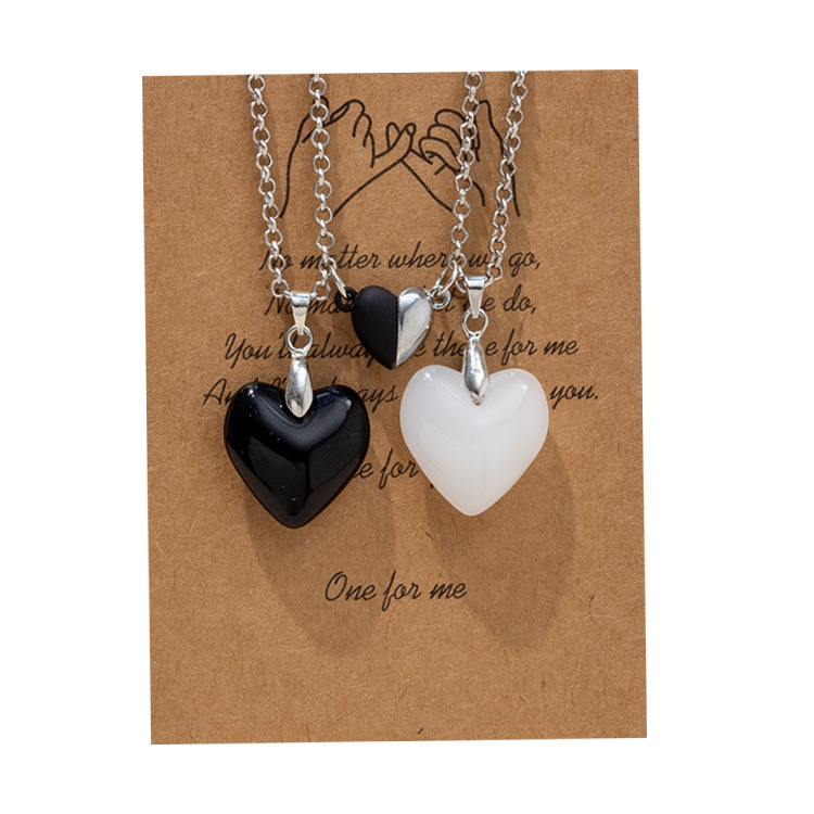 Men's And Women's Fashion Simple Love Pendant Necklace