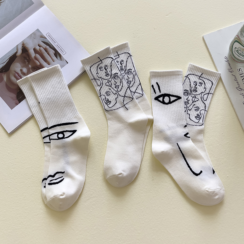 Title 7, Boneless Suture Abstract Lines Tube Socks