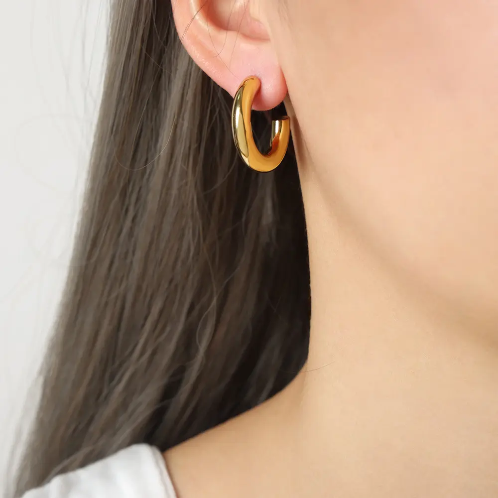 Simple Fashion Personality Earrings