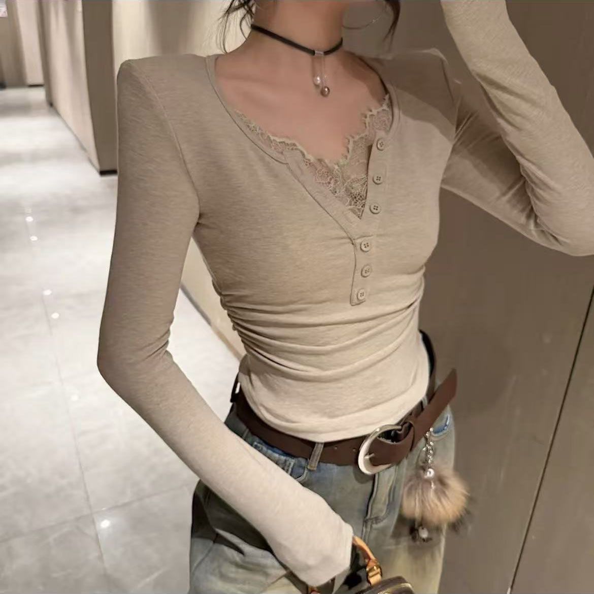 Buttoned V-neck Patchwork Lace T-Shirt Base Layer