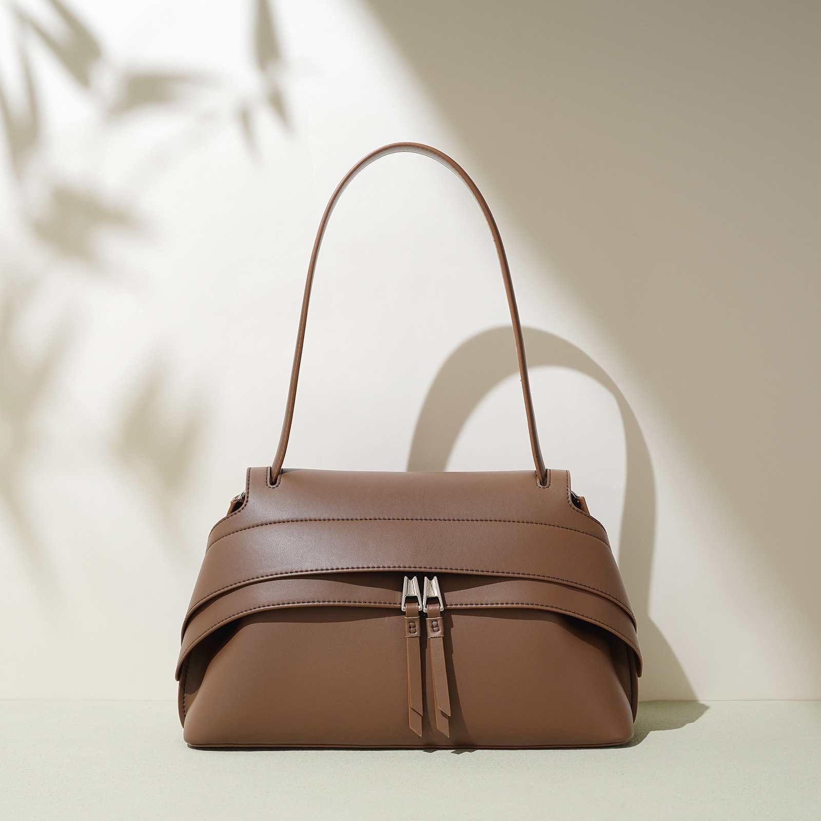 Lock-Clasp Crossbody Handbag, picture 4 of 6