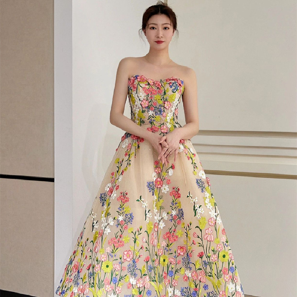 Women's Fashionable Embroidered Flower Pettiskirt — image 1