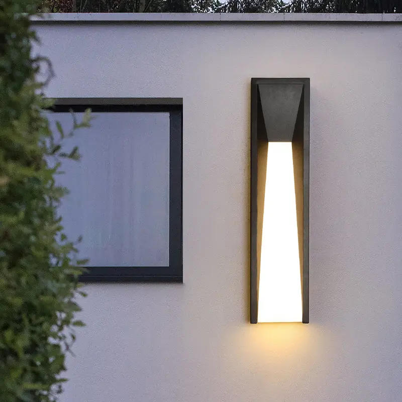 Outdoor Wall Lamp Waterproof Courtyard Villa Garden