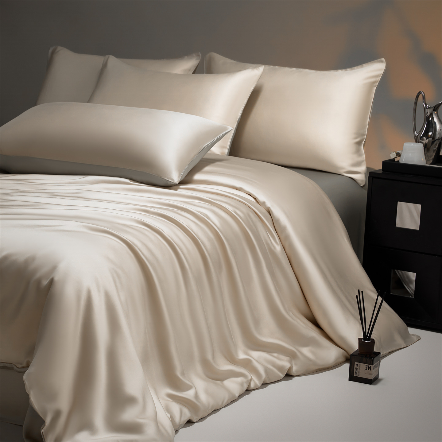 Affordable Luxury High-end Tencel Four-piece Bedding Set Sheets And Duvet Cover — foto 6