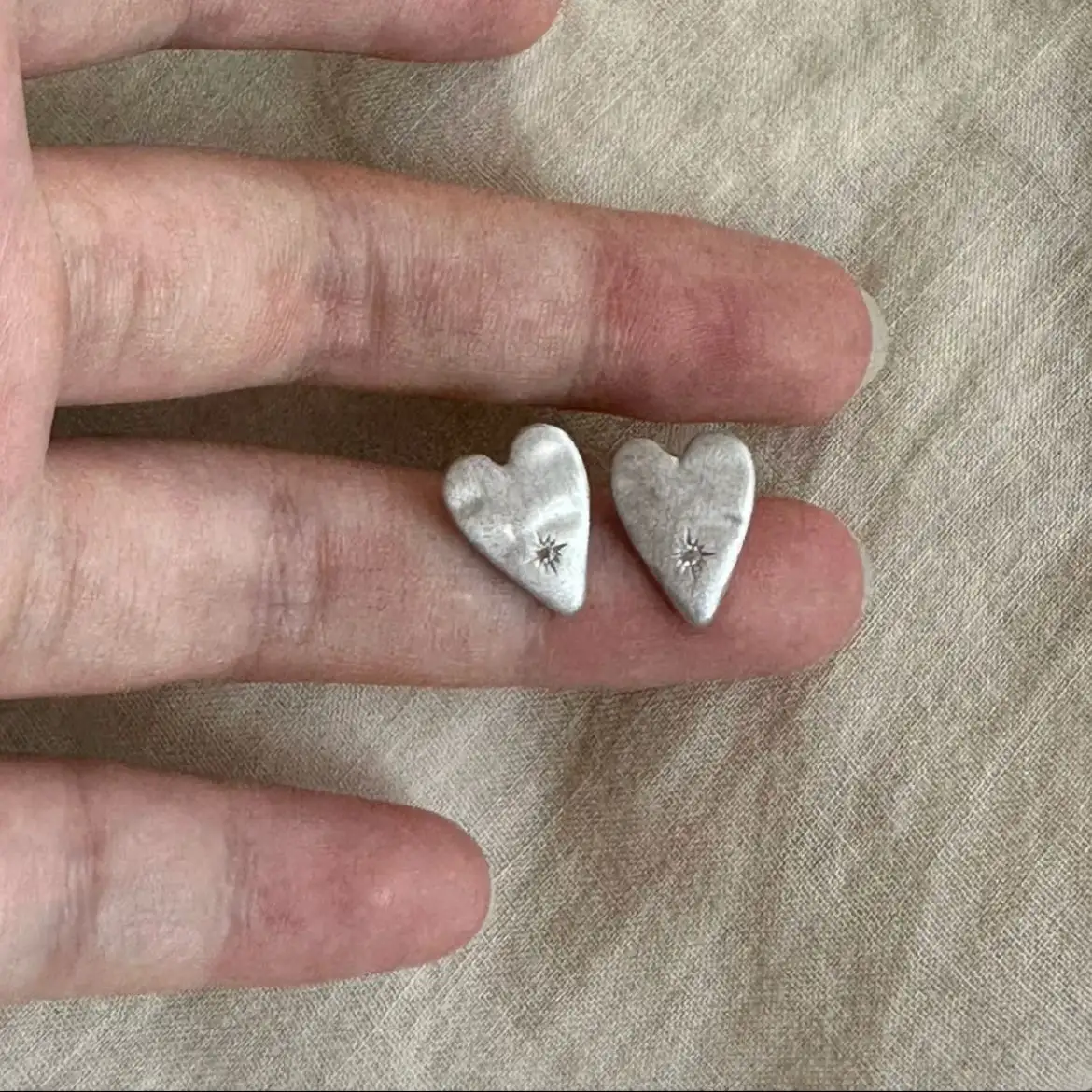 Sterling Silver Needle Wind Moonlight Love Heart Stud Earrings