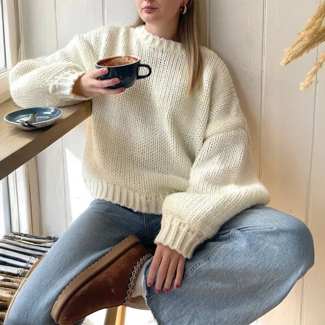 Simple Round Neck Long Sleeve Lining Sweaters Women's Clothing White - Shop at LoveMi
