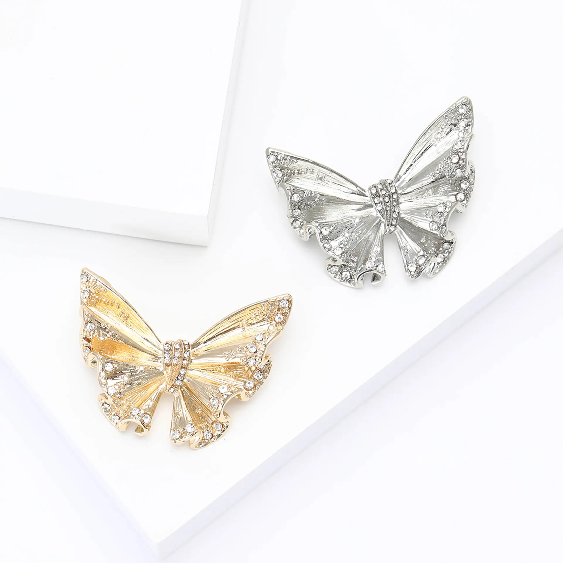 Stylish And Creative Alloy Enamel Butterfly Brooch