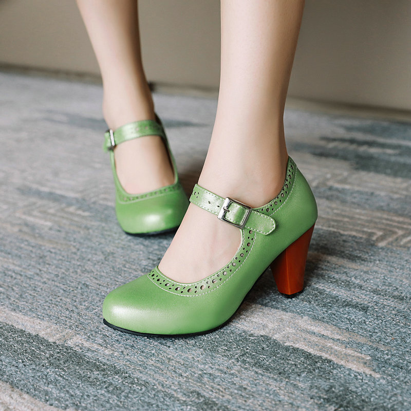 Mid-heel Peep-toe Round-toe Mary Jane High Heels With A Buckle Strap
