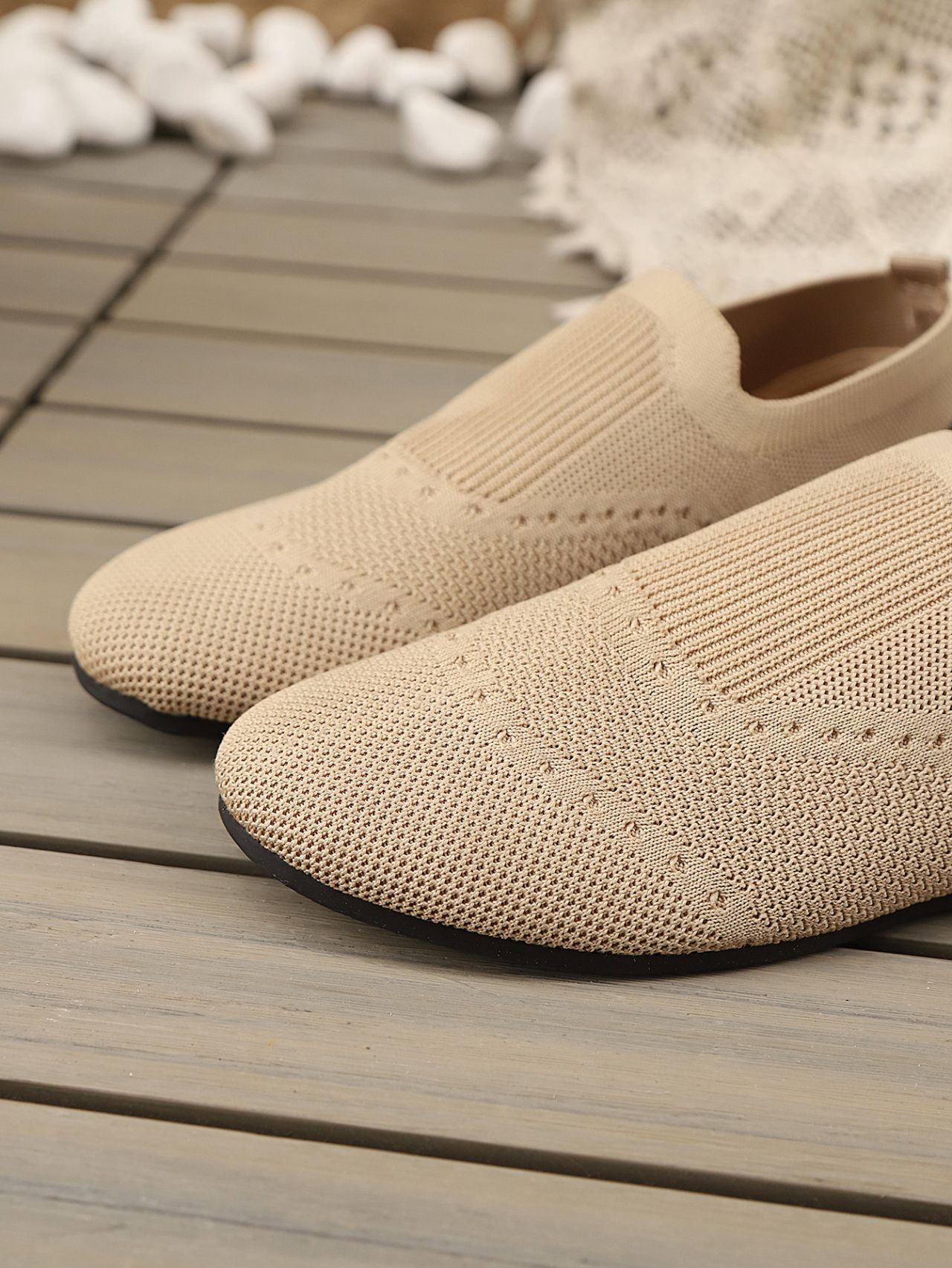 Fly knit Shoes Flat-Soled Breathable Casual 13 a6850985 35a2 428f a9e9 dd90cd3a4b59