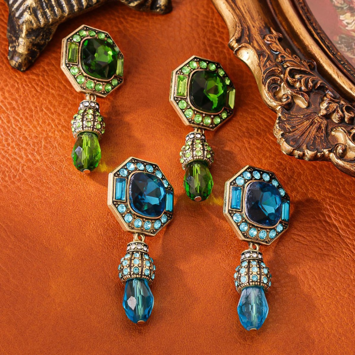 Full-jeweled Stud Earrings Niche Geometric Personalized Elegant Female Earrings