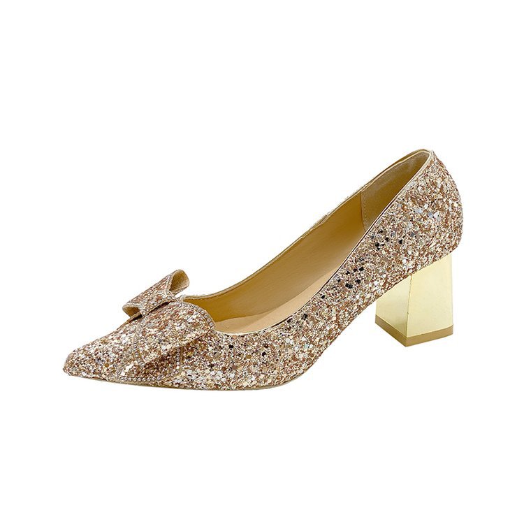 https://cf.cjdropshipping.com/quick/product/a6de2dd3-730d-4e41-a246-eedda501da64.jpg