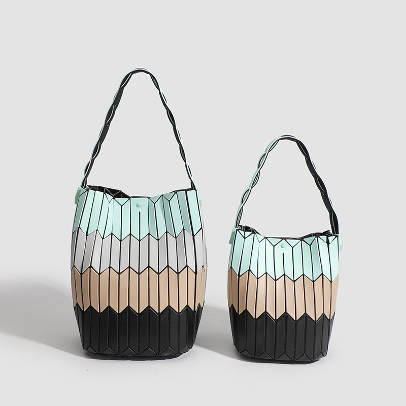 Geometric Rhombus Color Matching Shoulder Bag
