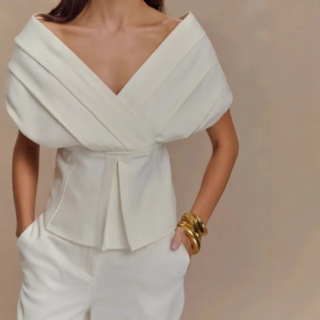 Women's New Solid Color Sleeveless Asymmetric Shoulder V Neck Backless Sexy Slim Fit Top White - Shop at LoveMi