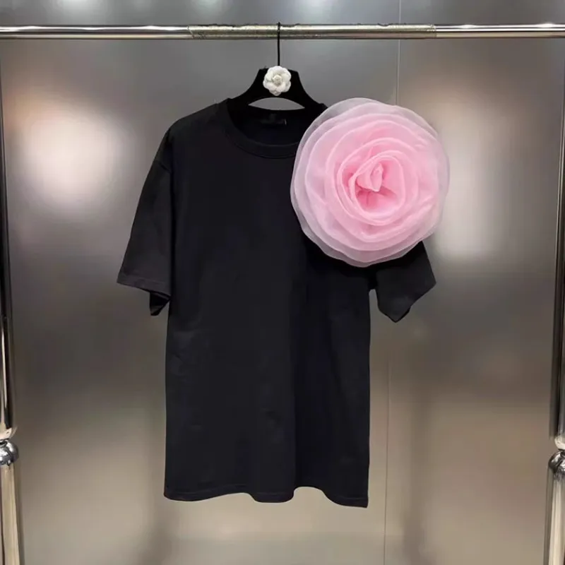 Round Neck Short Sleeve Three-dimensional Large Flower Decorative Pin Loose Designer Model T-shirt - Black Light Pink Flowers